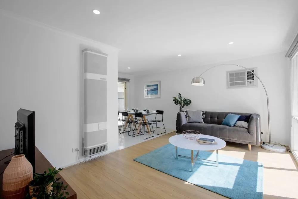 Comfy Beautiful House in Epping