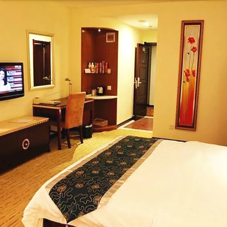 Jinxuan Yijun Taoyuan Hotel