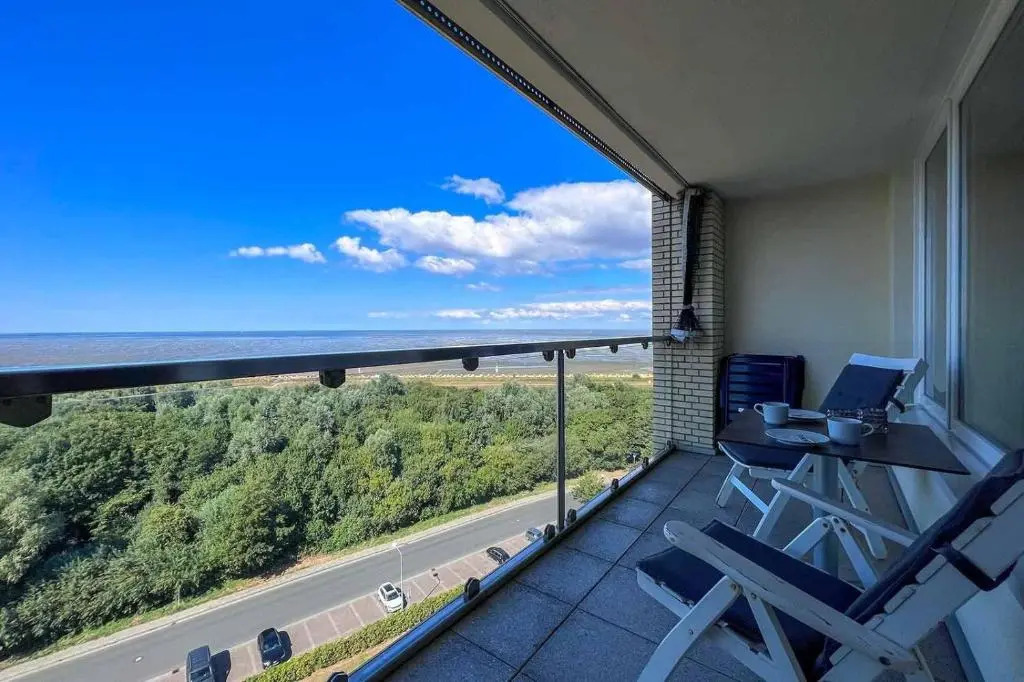 Ferienwohnung-86-mit-Panorama-Meerblick-im-Strandhochhaus-Doese