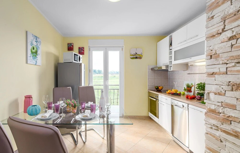 Nice Apartment in Porec With 2 Bedrooms and Wifi