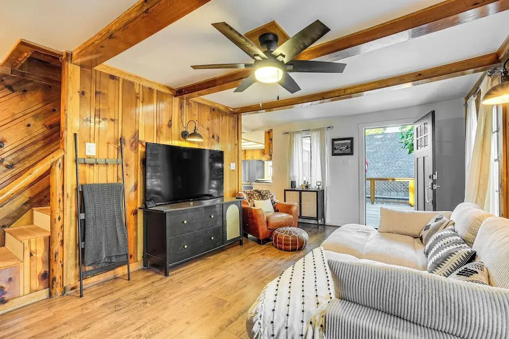 Hike, Ski & Fish: Charming Cabin in Twain Harte!