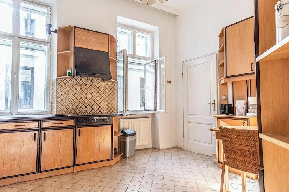 Bright Central Rooms Ideal For Long Stay