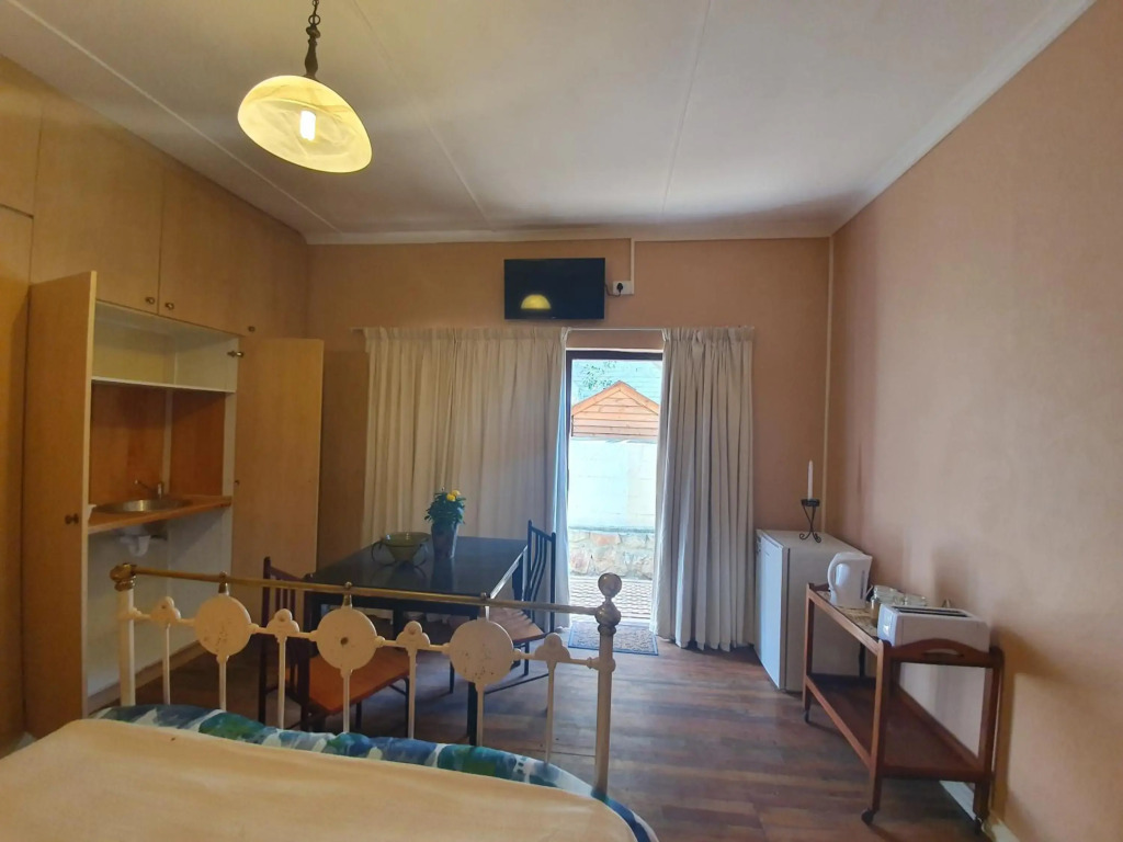 403 Main Road Apartments