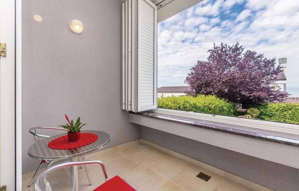 Nice Home in Njivice with Hot Tub, WiFi & 1 Bedrooms