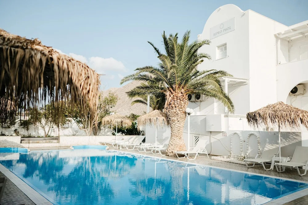 Blue Sapphire Perissa Hotel