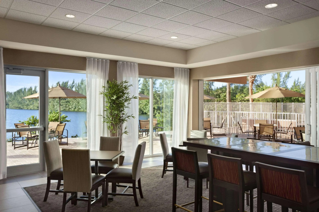 Holiday Inn Express Miami Airport-Blue Lagoon Area by IHG