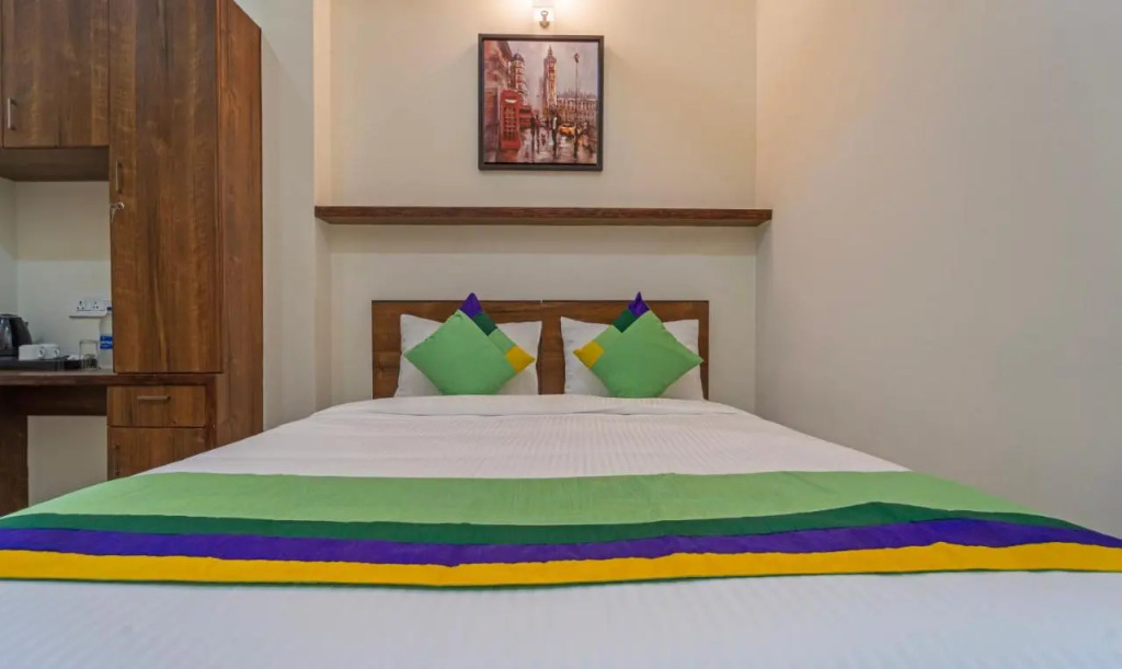 Itsy Hotels Avani Stays, Vyttila, Kochi