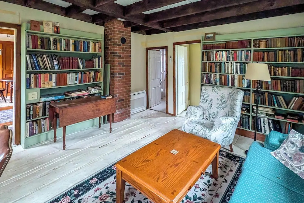 Chester Farmhouse on 100 Acres, 15 Min to Okemo!