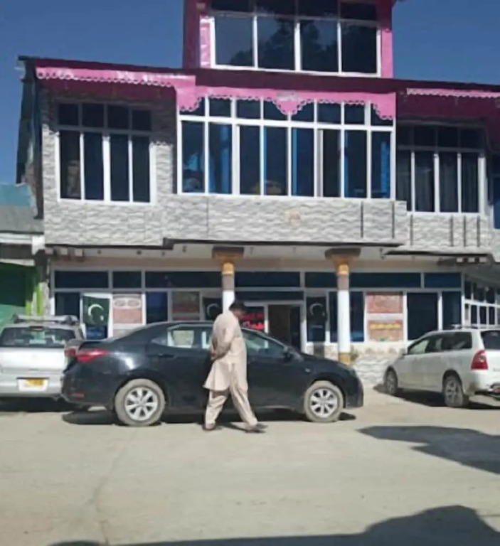 Three Star Hotel