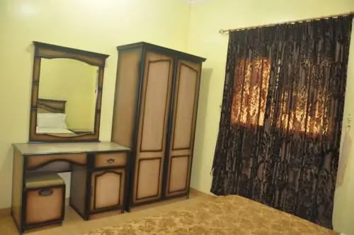 Vip Building-Al Buainain Apartment