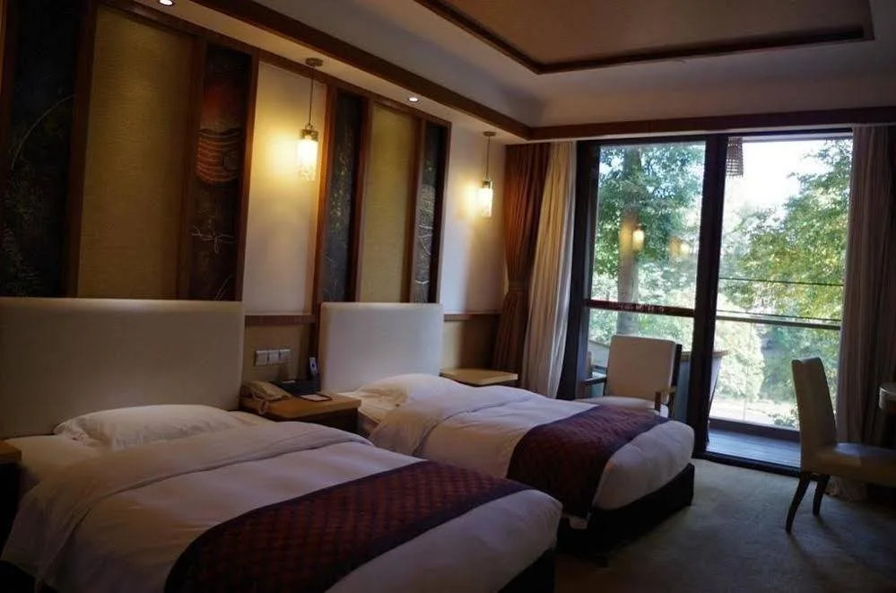 Hui Feng Hotel