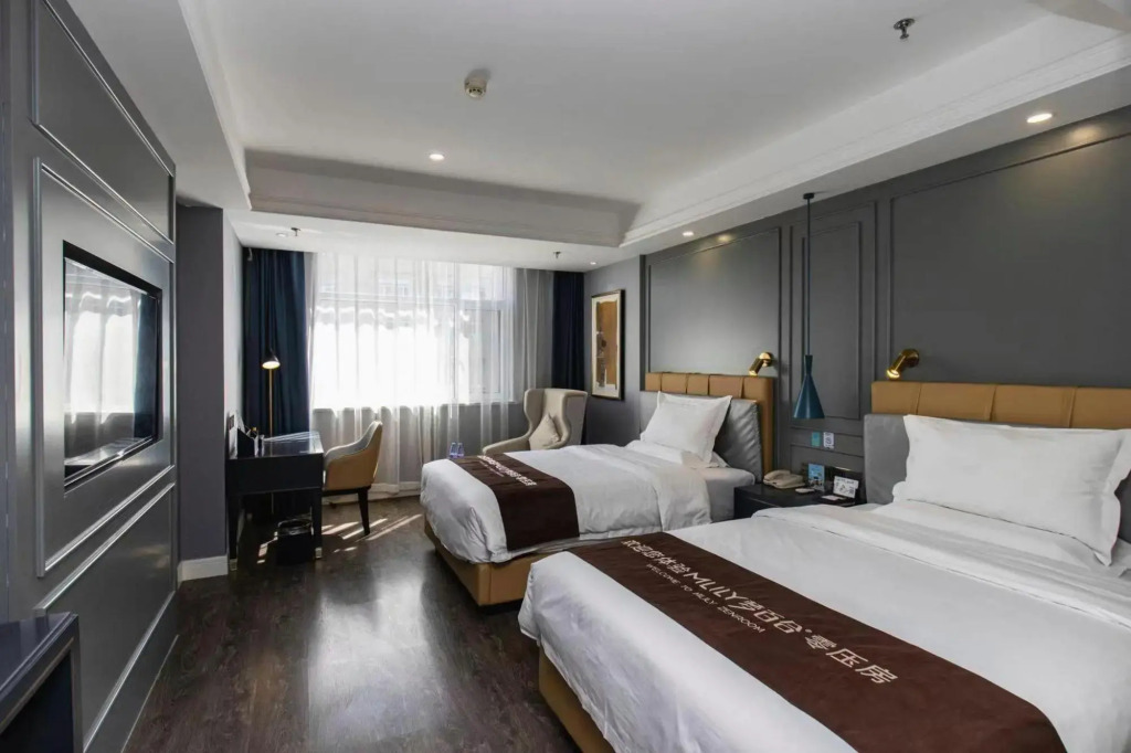 Lano Hotel ( Datong High Speed Rail Station Dongxin Xijiu Moore City )