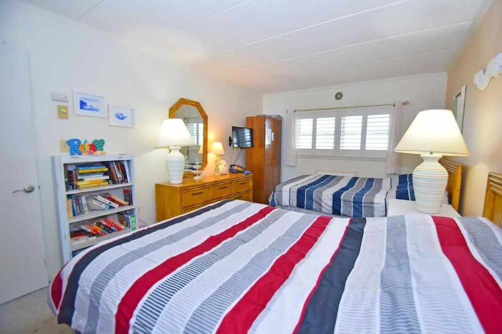 Diamond Beach 511 1 Bedroom Condo by RedAwning