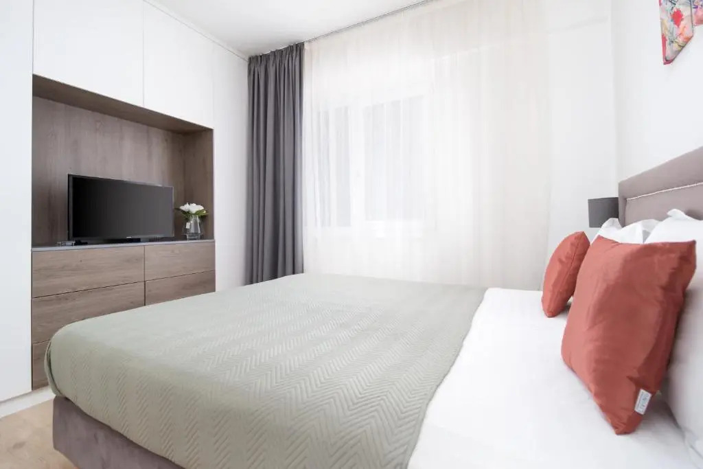 Josephine Apartment