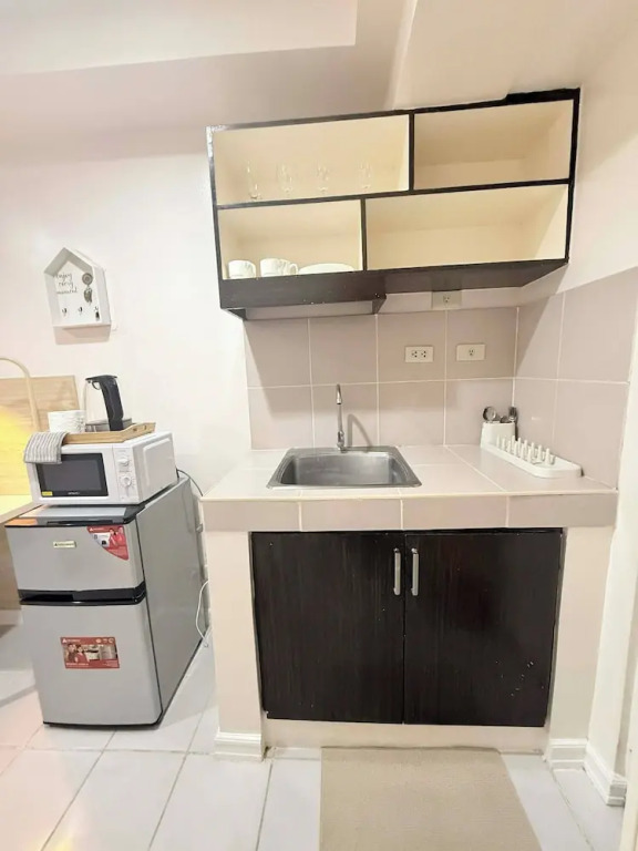 Cozy Studio Condo With Stunning Tagaytay Views