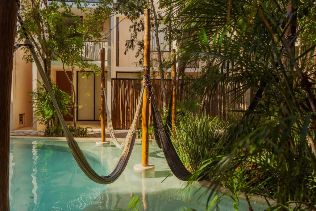 The Pearl of La Veleta, Private Rooftop Pool, 3 BDR with Privacy and Jungle Vibes - Palalma Casa