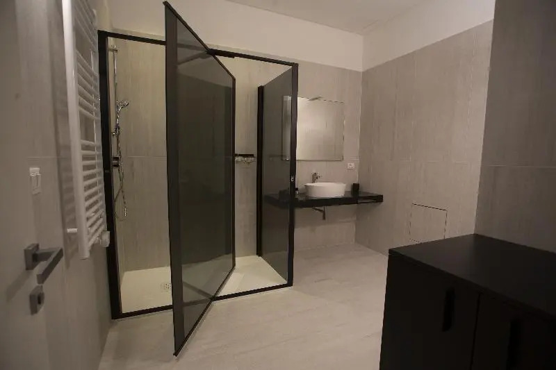 HTM Venice Suite by Halldis