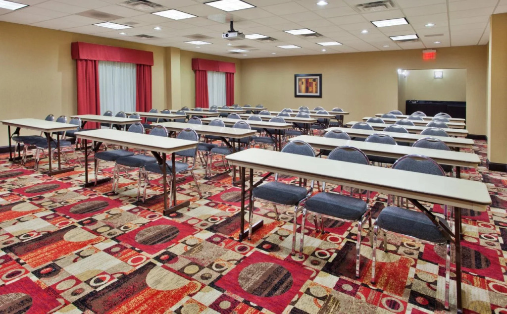 Holiday Inn Express Rome-East by IHG
