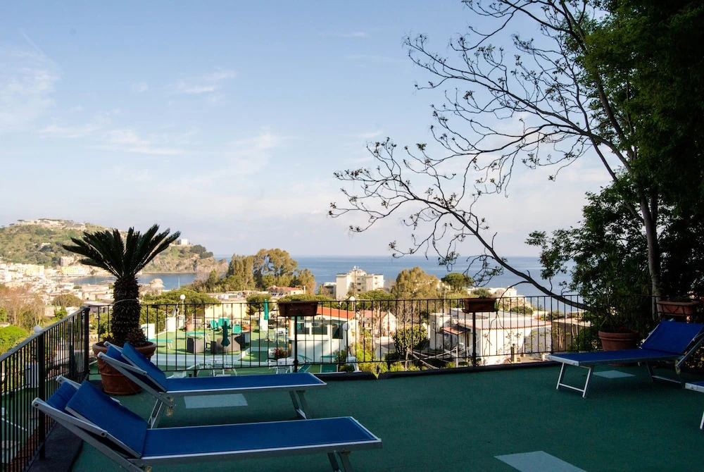 Villa Raffaela B&B