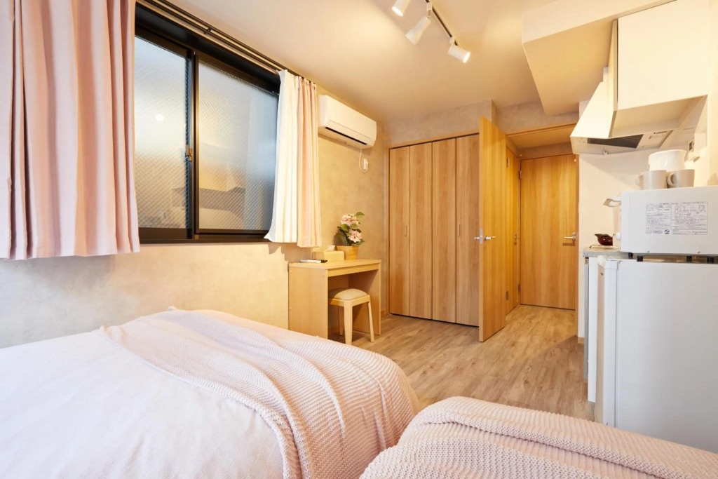 Designed apart ment Yamanote Line Shin-Okubo Sta 3 min walk