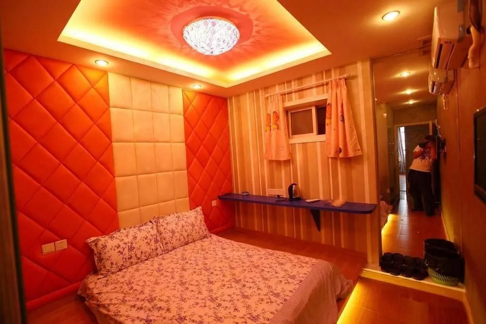 Shanghai Xinyuan Theme Hotel