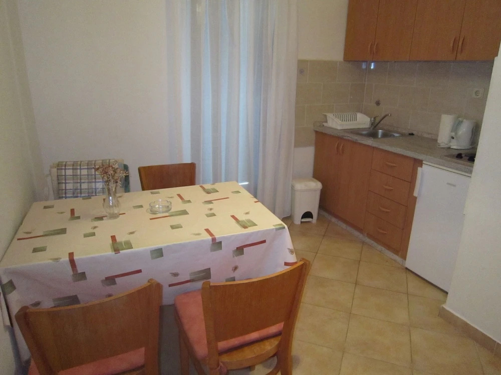 Seaview Apartment in Dalmatia With Balcony