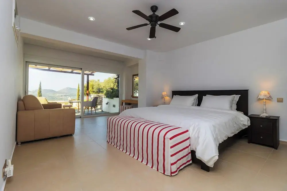 Kbel sea view Villa private pool sleeps8 garden