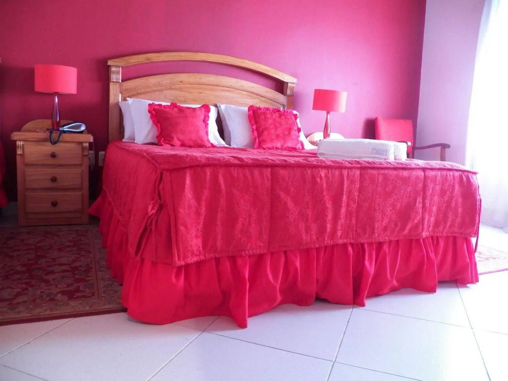 Ross Char Hotel