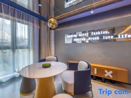 Lanzhou Puyue S Hotel