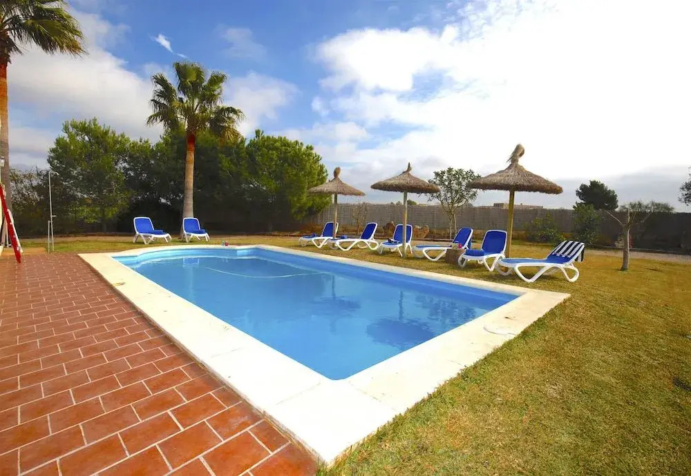 Villa Es Trenc Mallorca - Bauhausvilla mit 21m Privatpool am Es Trenc Naturstrand