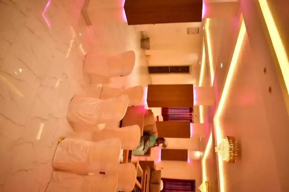Sagar Luminoire Hotel