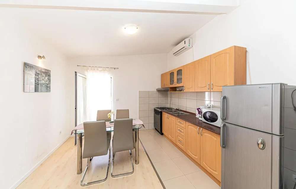 Awesome Home in Kastel Gomilica With Wifi and 1 Bedrooms