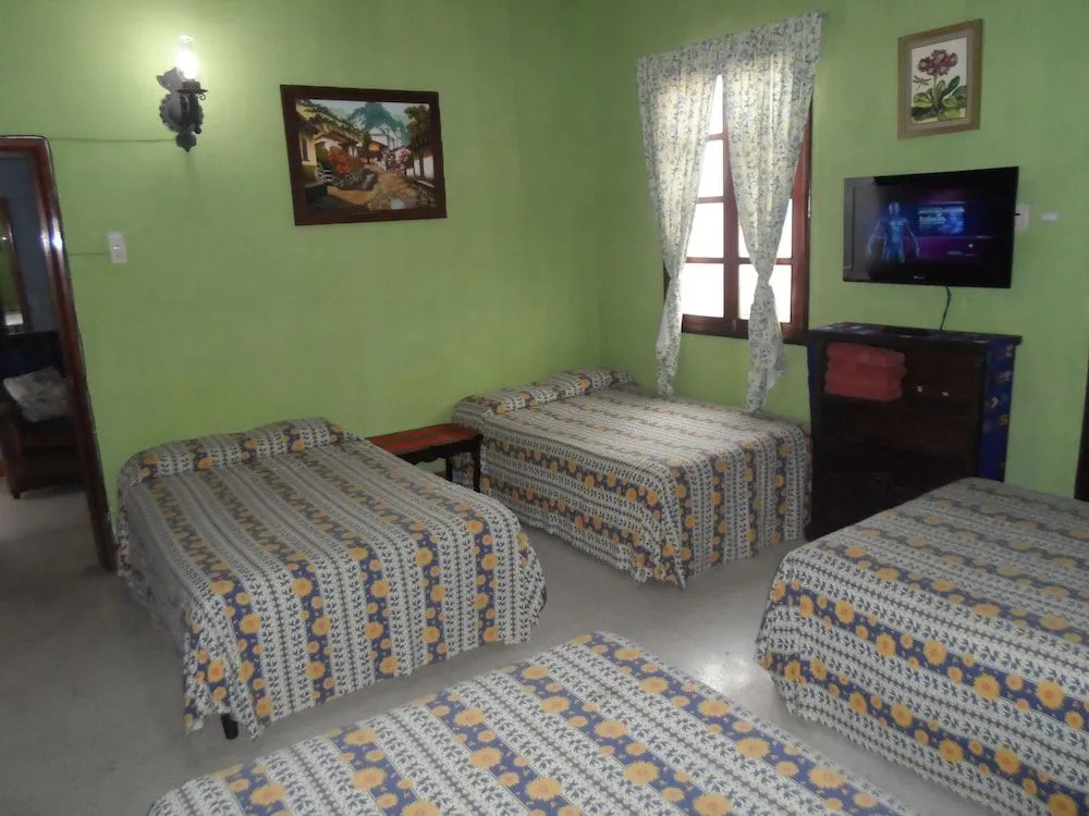 Casa Landivar Hotel
