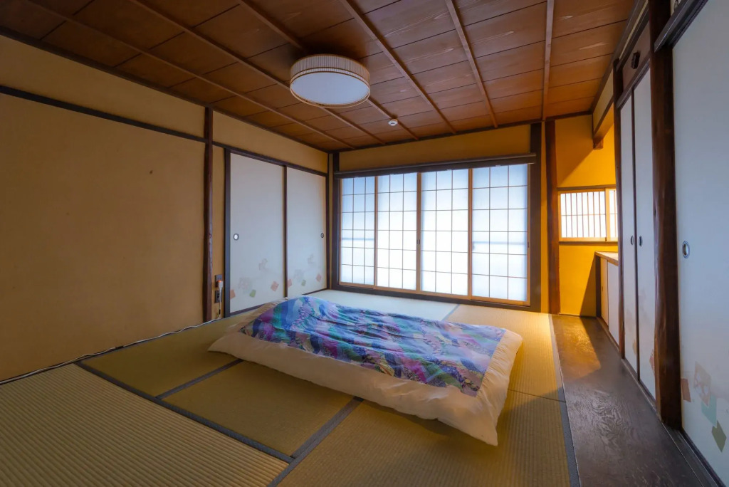 THE MACHIYA KAZAHAYA