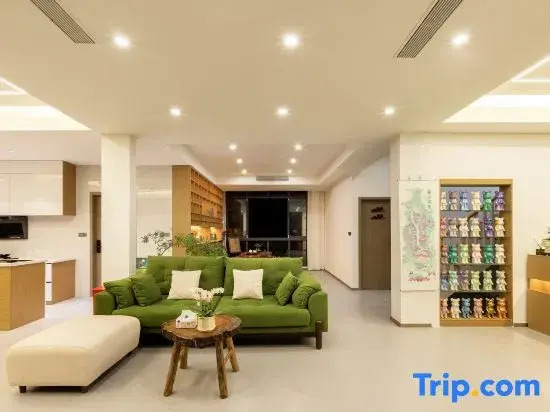 Guiyin Shanju Homestay (Zhaoxing Dong Village Scenic Area)