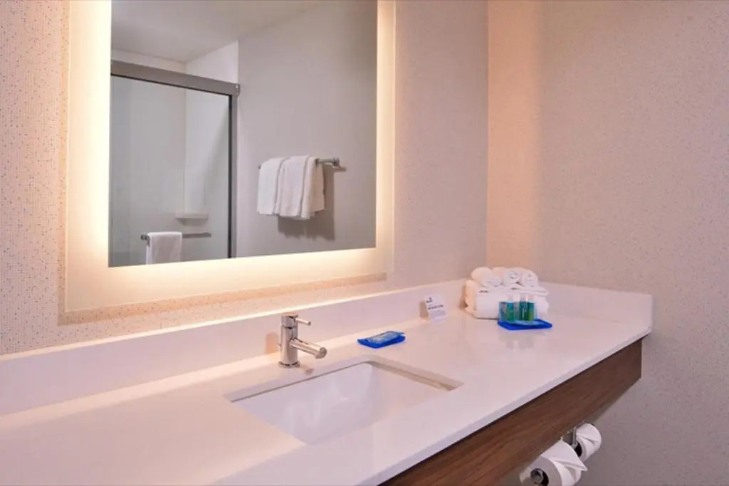 Holiday Inn Express Grover Beach-Pismo Beach Area by IHG