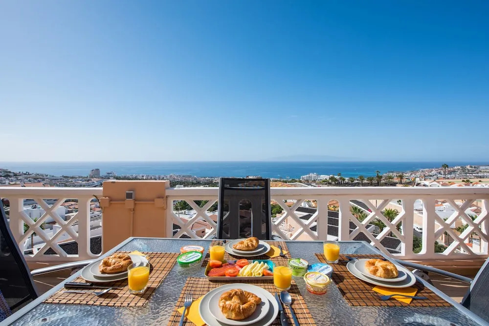 109. Romantic Apartment with Heated Pool