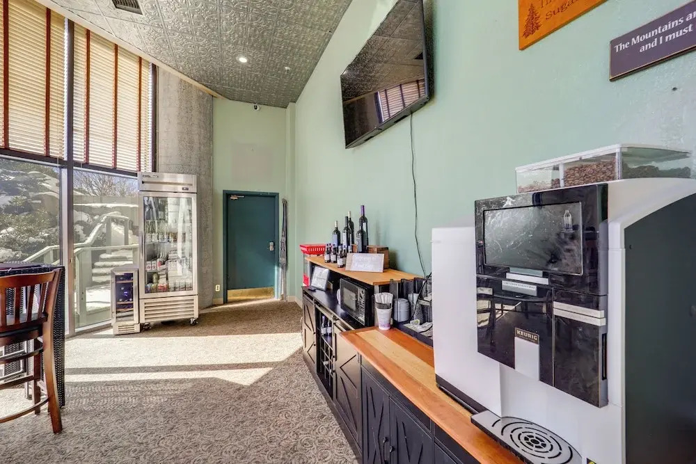 Near Sugar Mountain: Renovated Condo w/ Views!