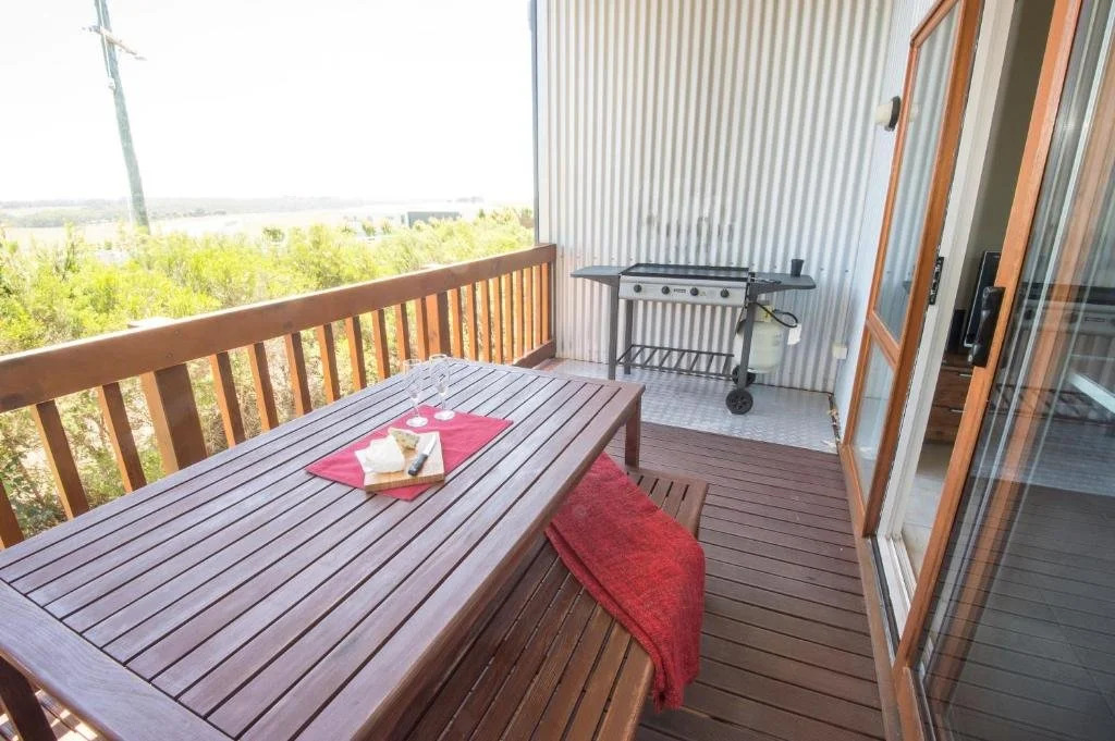 The Lakes Beachfront Holiday Park