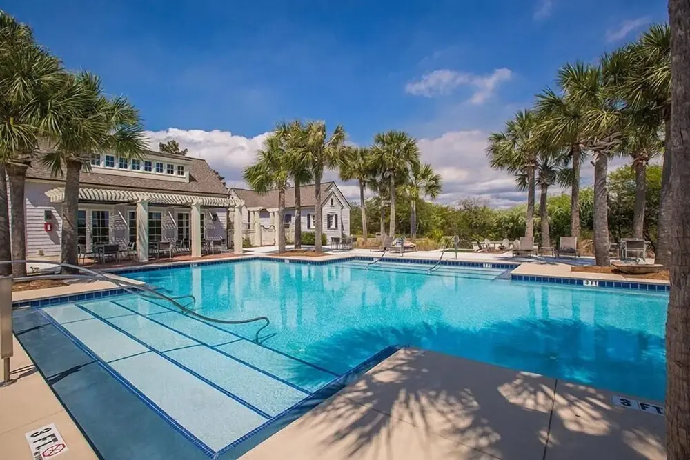 At the Waters Edge 4 Bd Holiday Home by Five Star Properties
