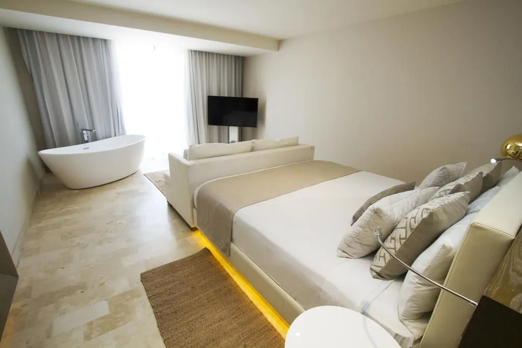 Royal Service at Paradisus by Meliá Los Cabos – All Inclusive Adults O
