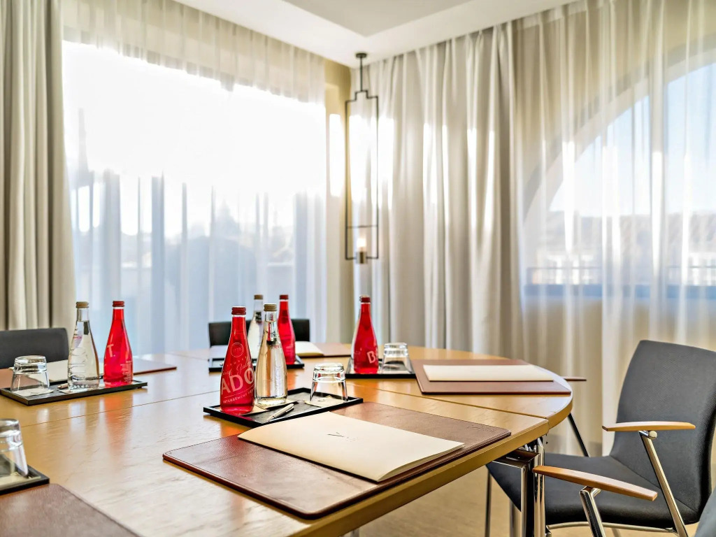 Five Seas by Inwood Hotels