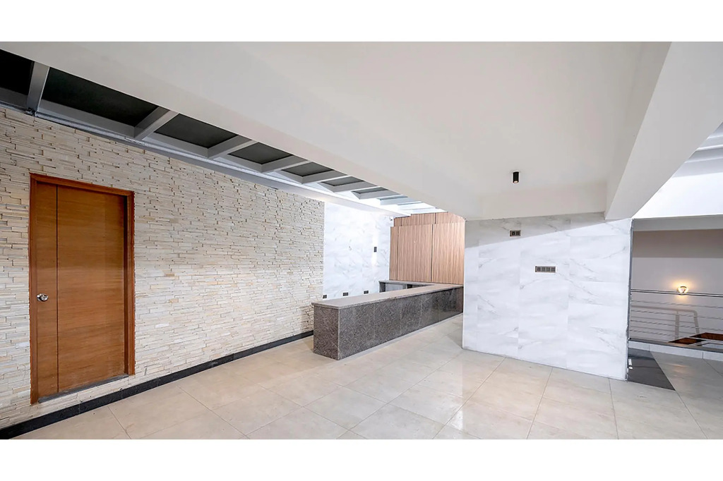 Townhouse Indiranagar Formerly Leela Park Domlur