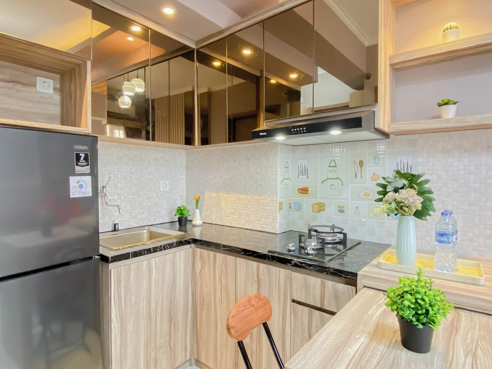 Neat And Homey 2Br For 3 Pax At Podomoro Golf View Apartment