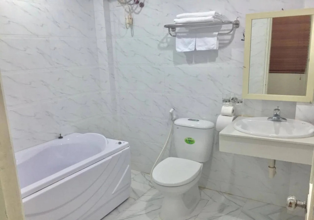 New Hotel 3 HN - by BAY LUXURY