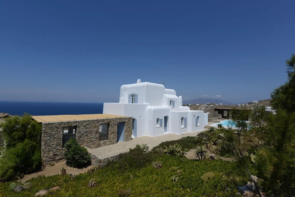 Villa Crystal