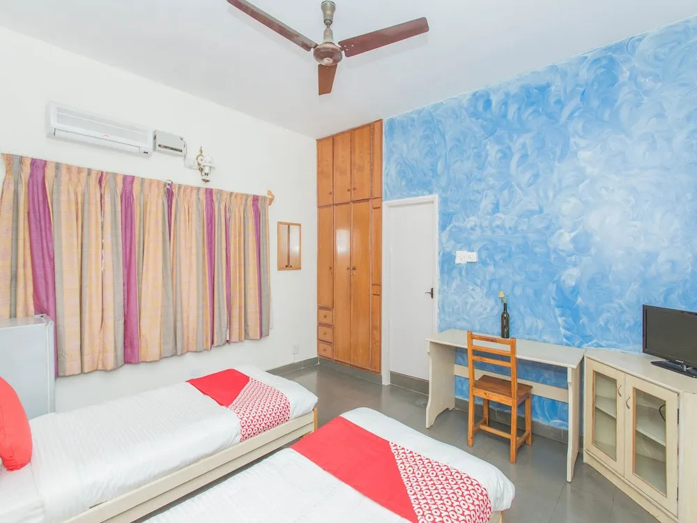 OYO Hermitage Apartments Near Sri Someshwara Swami Temple