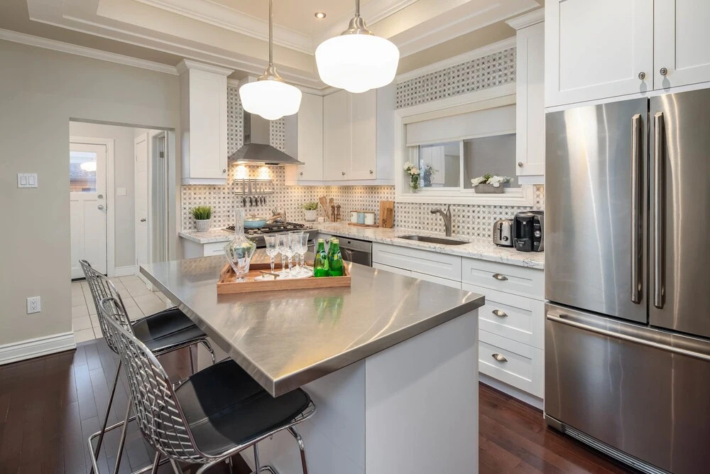 QuickStay - Chic & Modern Townhouse in Little Italy
