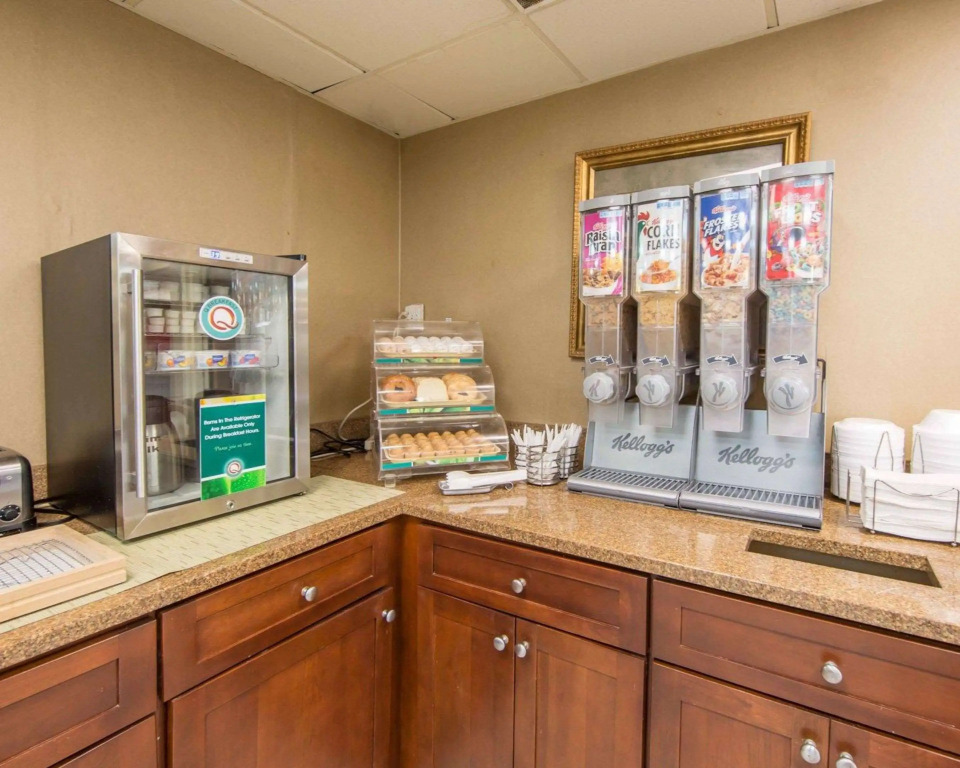 Quality Inn Merchants Drive