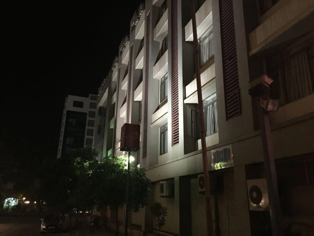 Hotel Platinum Residency